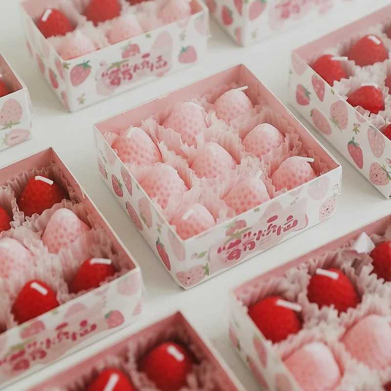 4/6/9PCS Strawberry Shaped Scented Candles Gift Box Handmade Realistic Fruit Scented Aromatherapy Mini Candles Home Decor Gifts W250704