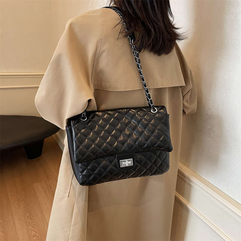 Large Capacity Small Chanel Style Single Shoulder For New Women, Autumn Winter 2025 New Fashion Versatile Chain Crossbody Bag