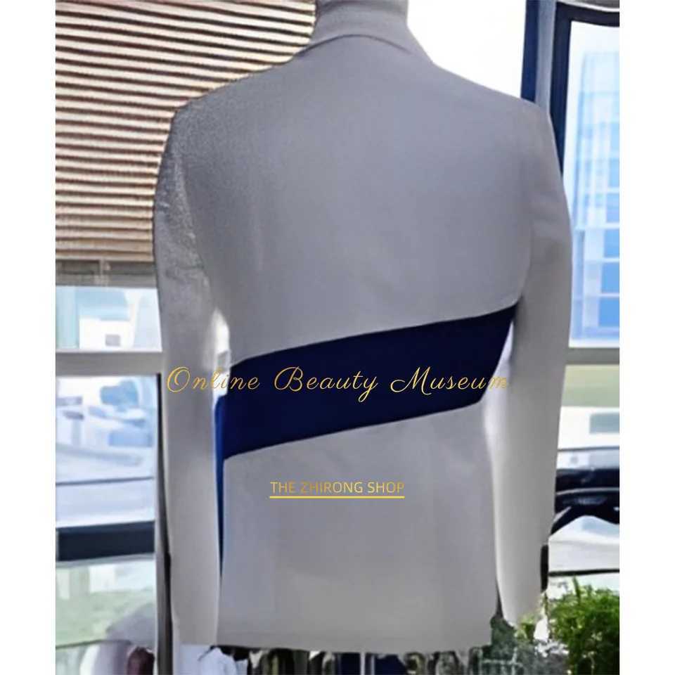 Special Design Mens White Royal Blue 2-Piece Suit (Blazer+Trousers) Double Breasted Peaked Lapel Business Wedding Groom Wear X250704