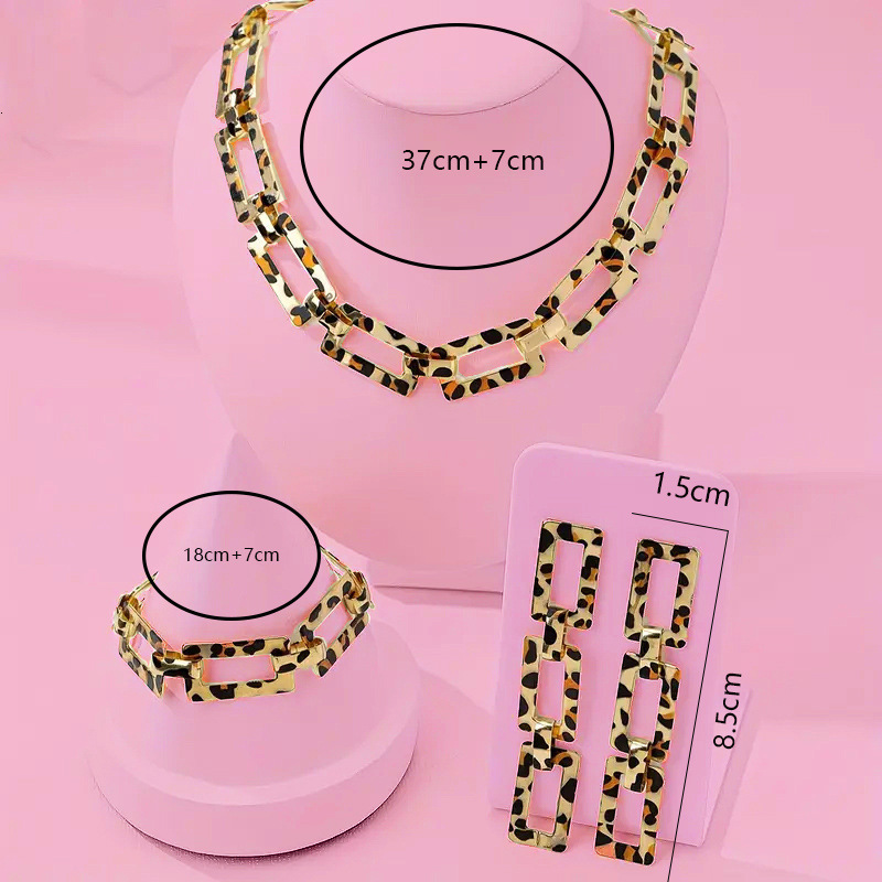 1 Square Chain Style Leopard Print Gold Necklace Bracelet Earring Set Elegant Personality