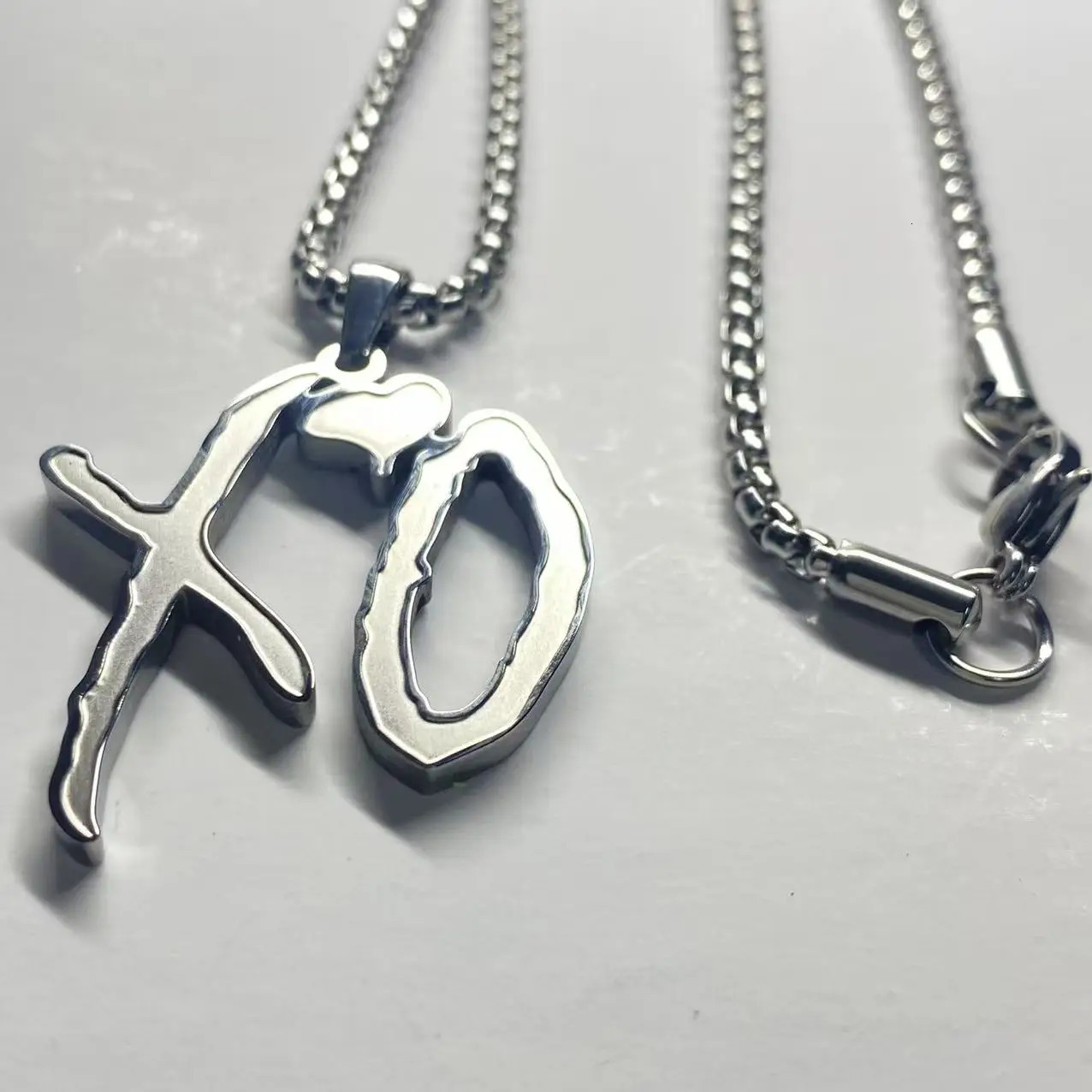 Delicacy Fashion Hip Hop Rock Steel Letter Pendant Necklace Heavy Industry Personality Men Cool Party Jewelry 250701