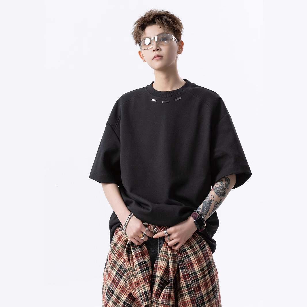 White Cleanfit Short Sleeve T-shirt For Men And Women 2025 New Summer American Designer Short Sleeves Style Heavy Cotton Inner Wear Half Sleeve Trendy