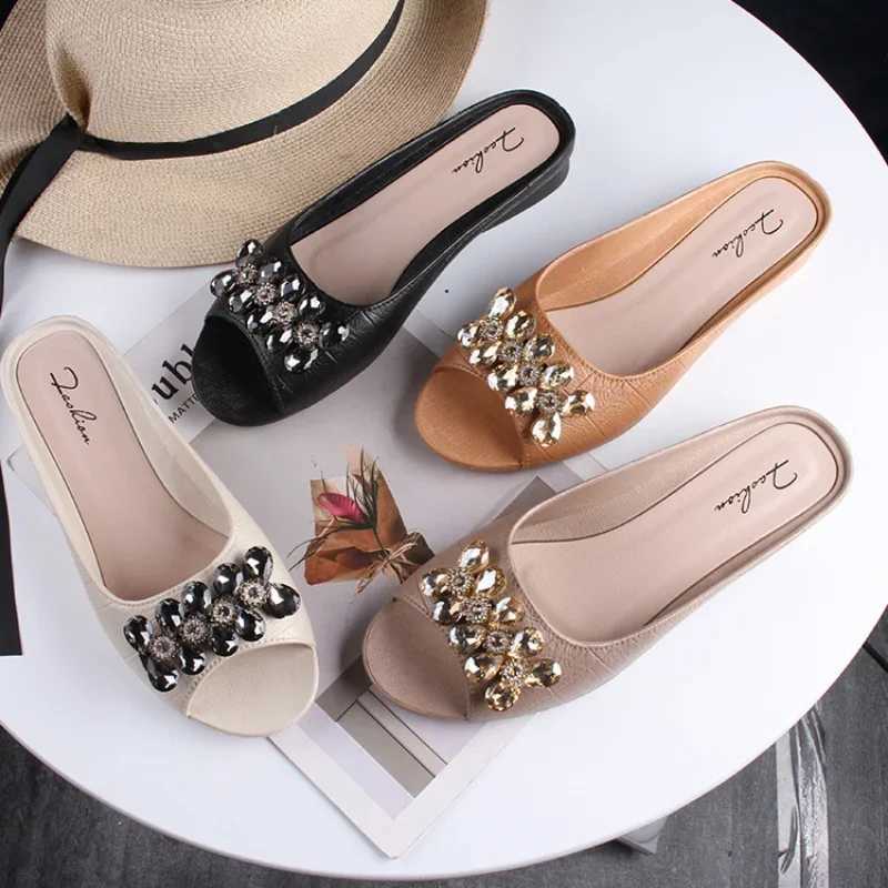 Sandals and Slippers Womens Summer Outer Wear Thick-soled Slippers Womens Rhinestone Hand-beaded Fashion Ladies Slippers W250704