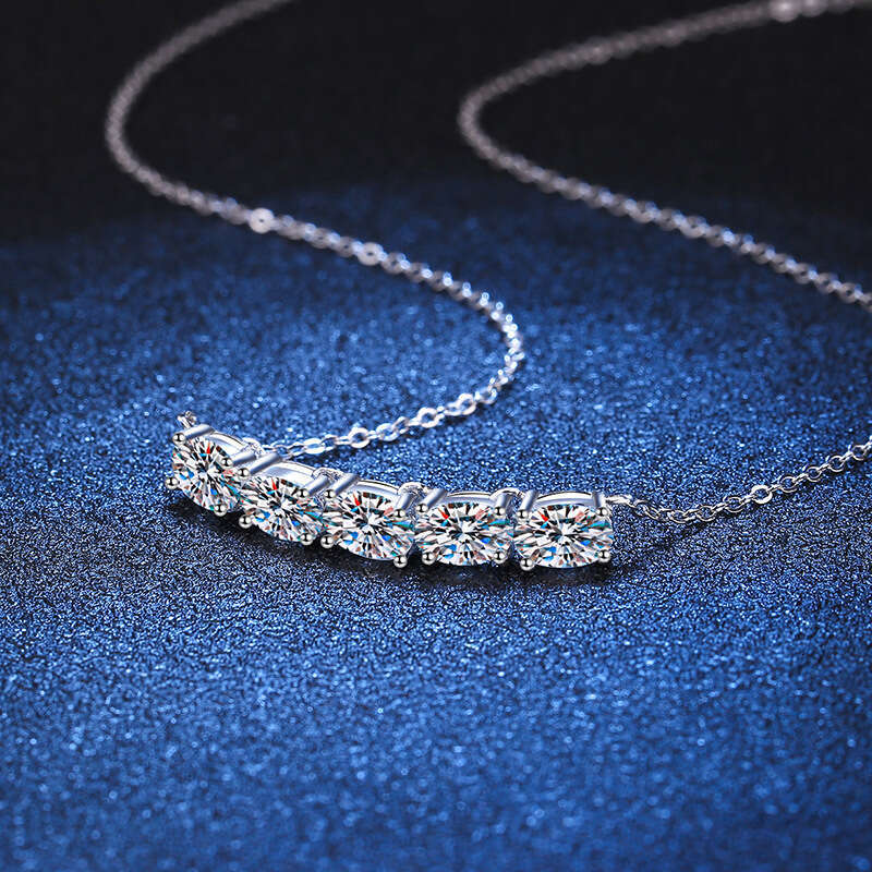 Pure S925ier D Color MoiS925S925anite Necklace Pigeon Egg Korean FaS925hion 2.5 caratS925 Collarbone Chain for Women 014