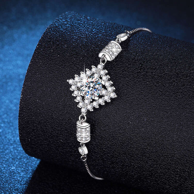 S925terling S925ier Jewelry S925quare Pack High-end Feel 1 caratS925 MoiS925S925anite Bracelet AdjuS925table 560
