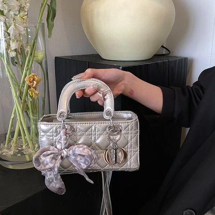 Totes High quality texture high-end temperament ladies' western-style handbag