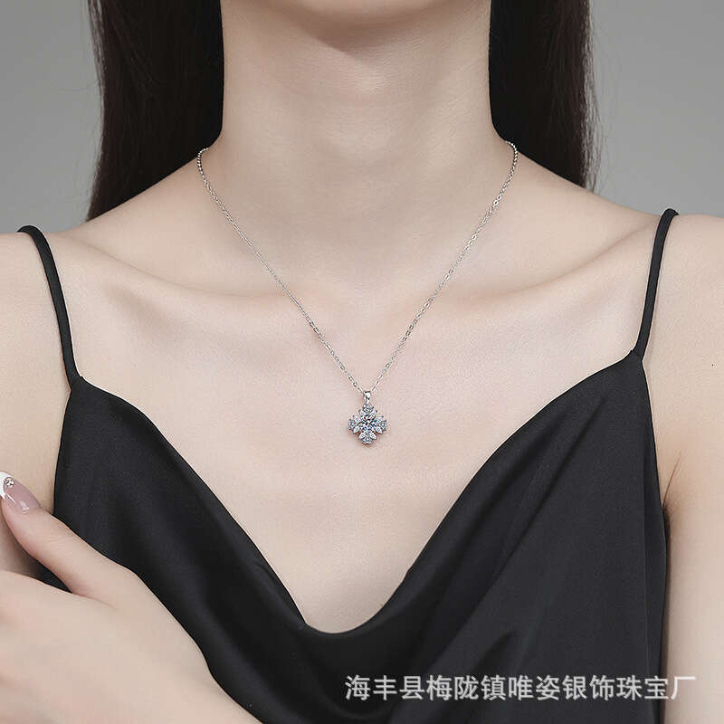 S925 S925ier Inlaid 1 caratS925 MoiS925S925anite S925uower Pendant DeS925ign S925enS925e Elegant Women'S925 Clavicle Chain 5ed