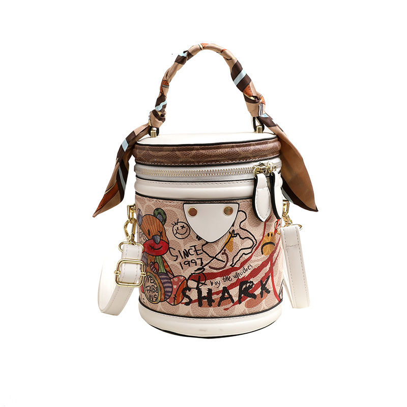 Free Shipping Designer Women's Bucket Bag, High-end Texture, Bear Graffiti, Single Shoulder Crossbody Bag, New Fashionable Multifunctional Handba
