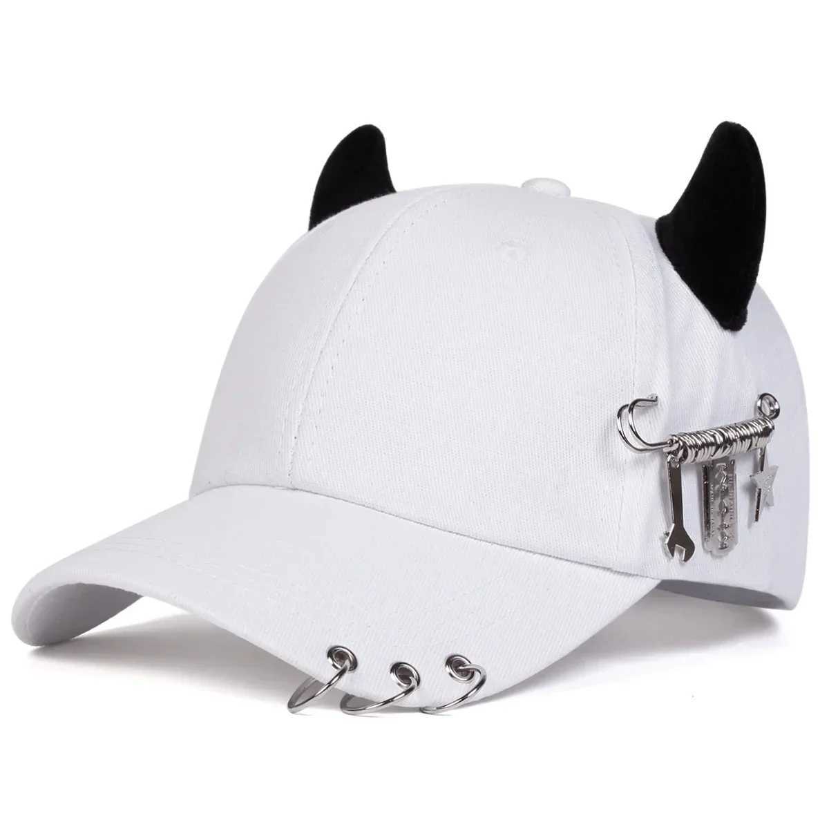 Unisex Cow Horn Baseball Cap - Iron Ring Adjustable Sun Hat for Spring Autumn Outdoor Casual Sunscreen Hat X250704