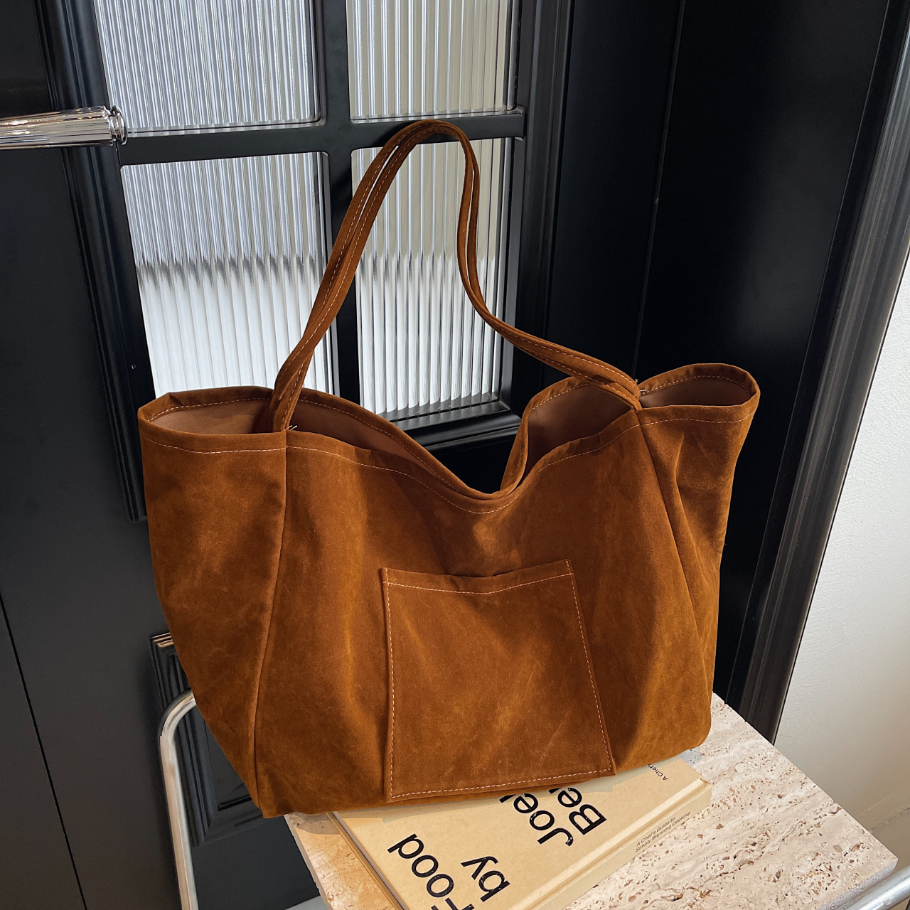 Vintage velvet tote bag large capacity commuting light leisure assorted shoulder bag