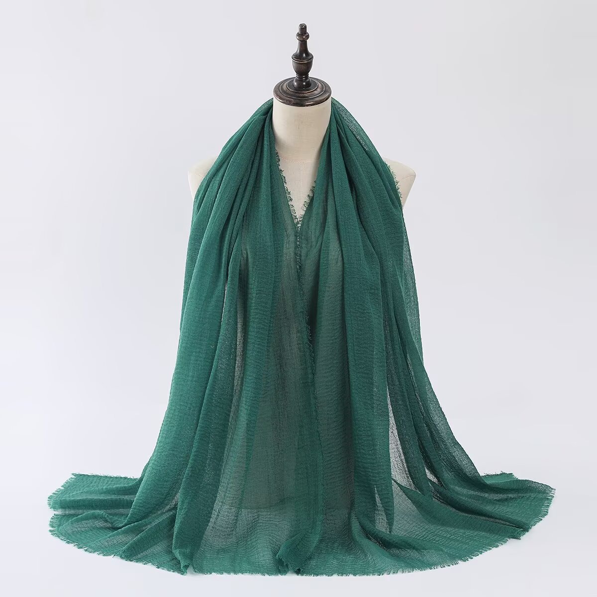 K1230 Wholesale long cotton and linen blended shawl scarf women solid color Middle Eastern headscarf multiple colors optional