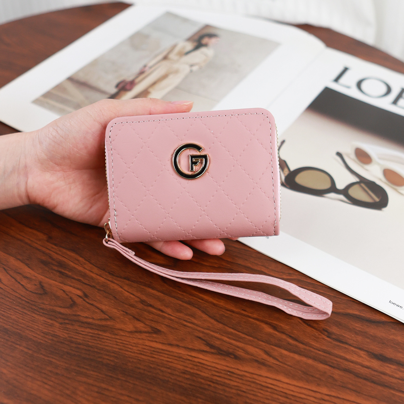 Free Shipping Designer Bag New Short Women's Wallet Quilted Solid Color High-end Zipper Coin Purse Small Card Holder Wallet