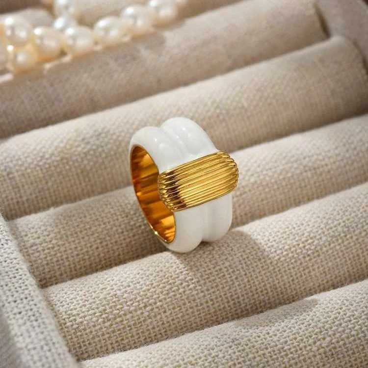 France Retro Black Gold White Wide Ring Women Europe Designer Jewelry Party Trend Y250704