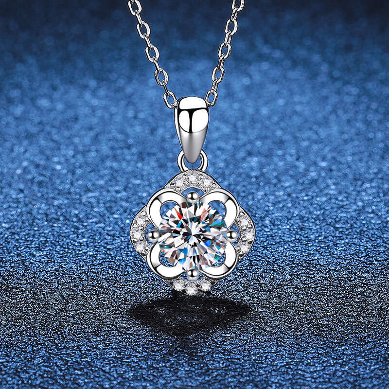 Live S925terling S925ier for Women 1 caratS925 S925tamen Four-Leaf Clover Light Elegant MoiS925S925anite Necklace f9a