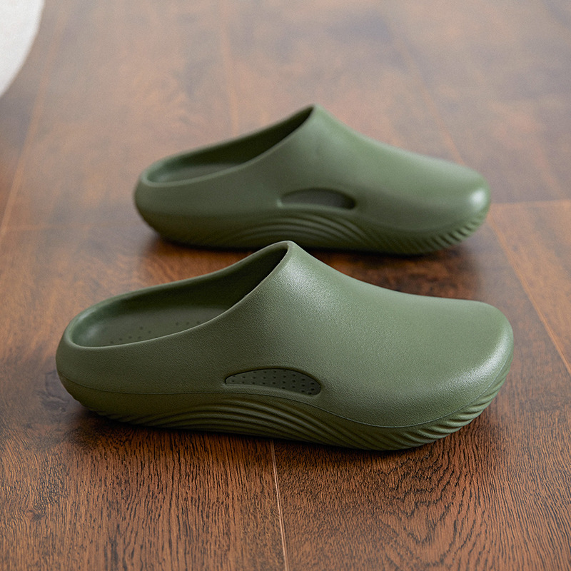 hot Free shipping designer Slippers for man new Vintage Classic Outdoor sliders fashion breathable non-slip beach shoes