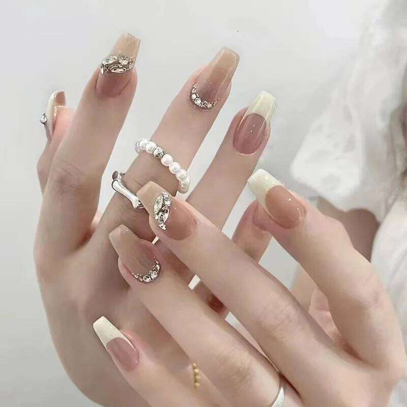 24pcs Wearable Pink Press On Fake Tips Gel Design Butterfly Lovely Girl False Nails With Wearing Tools X250704