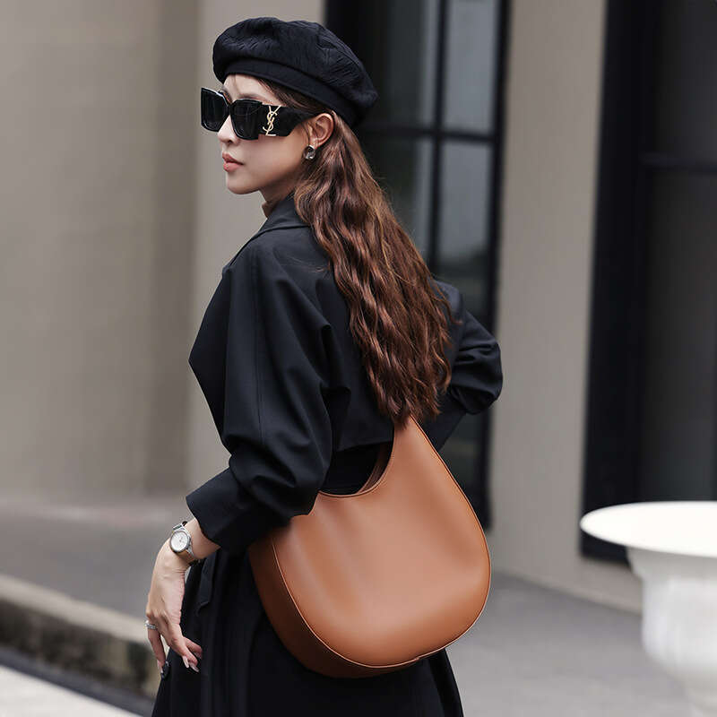 2025 New Niche Design Irregular Crescent Half-Moon Single Shoulder Underarm Women's Genuine Leather Crossbody Tote Bag