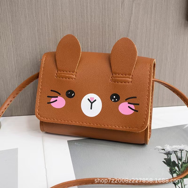 Designer 2025 Summer Women's Bag New Fashionable Girl's Small Bag High End Cute Shoulder Bag Crossbody Bag Free Shipping