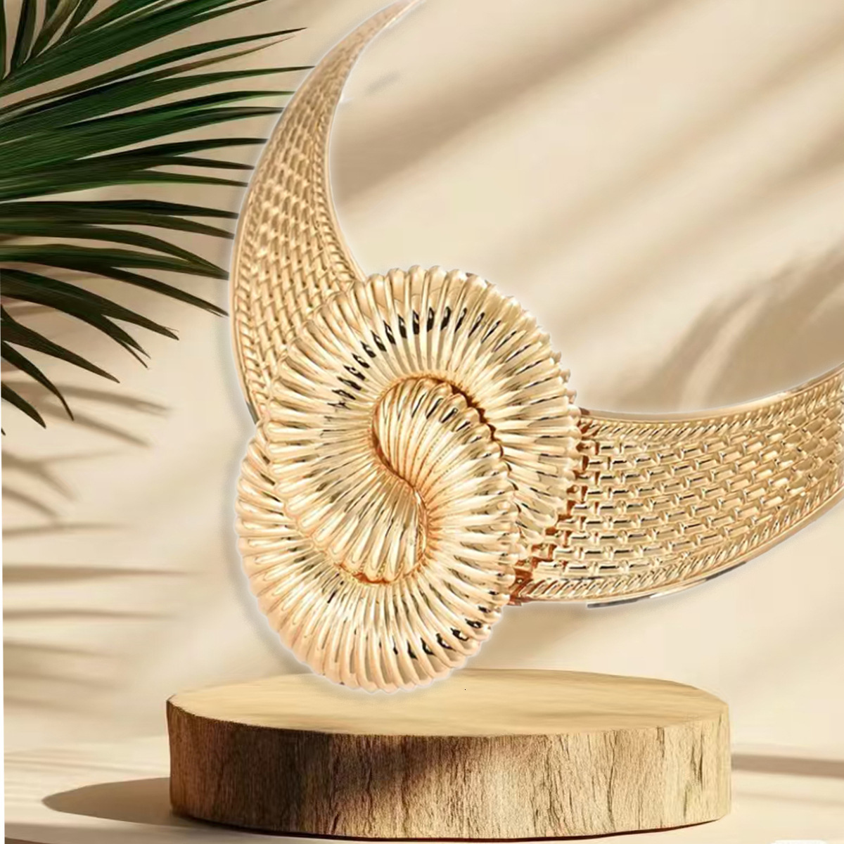 Fashion Geometric Twisted Spiral 8 Number Flower Shape Choker Personality Exaggerated Wave Women's Necklace
