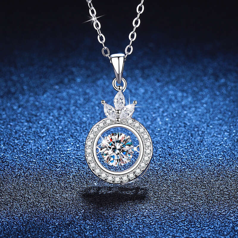 S925 Pure S925ier for Women Crown Dynamic Pendant 1 caratS925 MoiS925S925anite Necklace f85