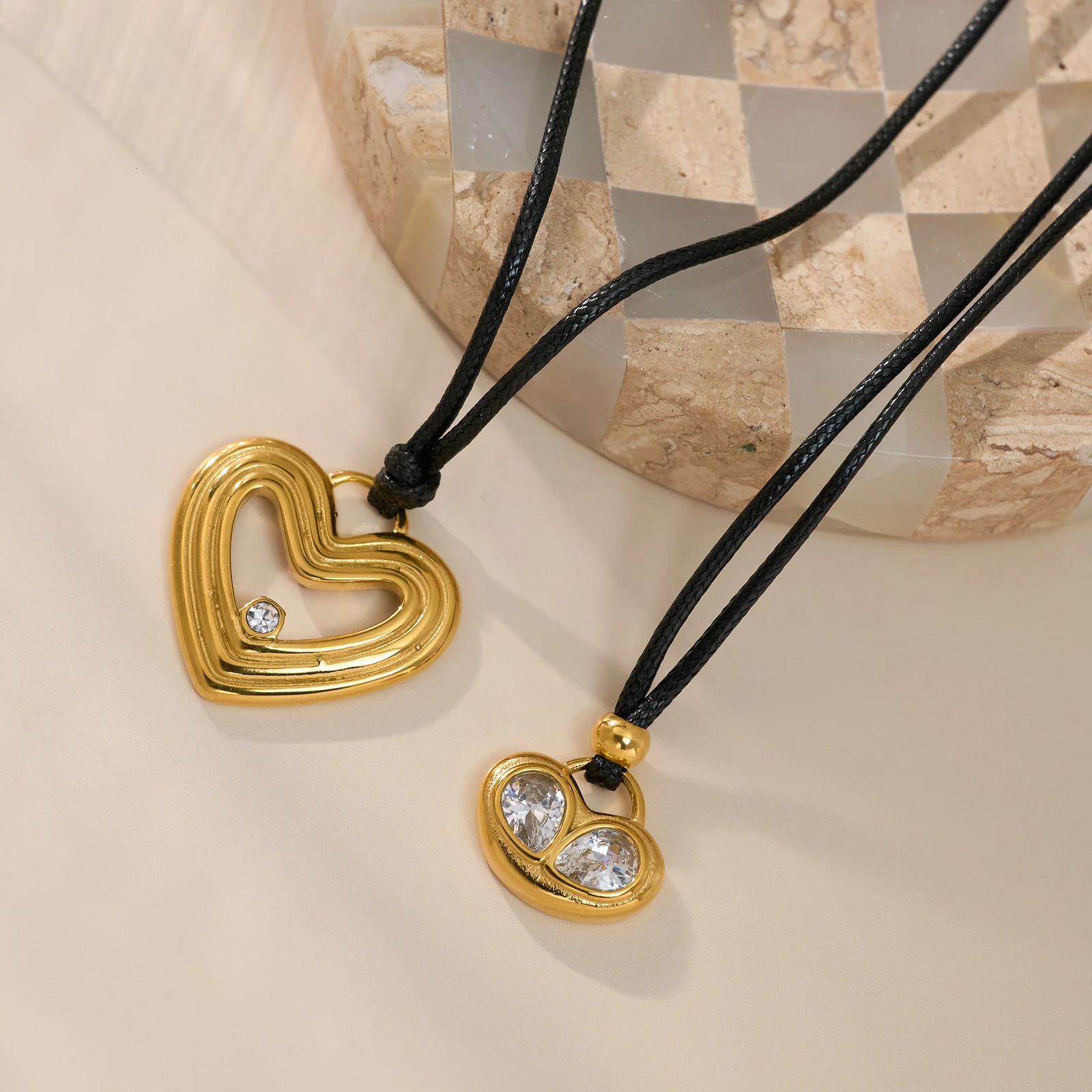 DASEIN 18k Gold Plated Tarnish Free Stainless Steel Boho Hallow Out Love Heart Black Rope Necklace for Mom Jewelry Gift 250701