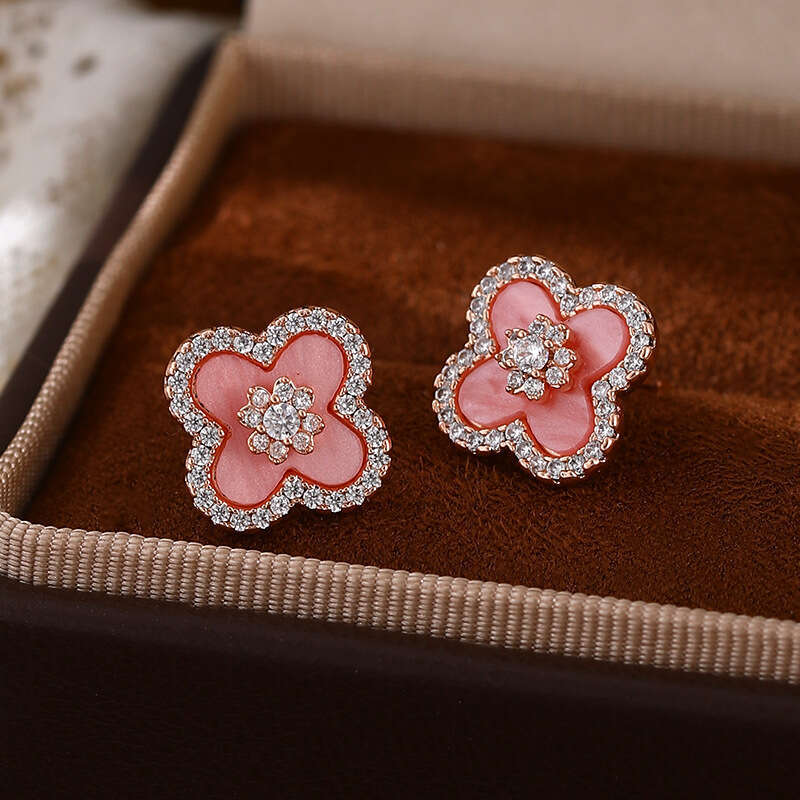 designer clover earring Sier Needle Four-Leaf Clover Daily Versatile Flower Women's Elegant High-End Ancient Style Zircon Pink Earrings