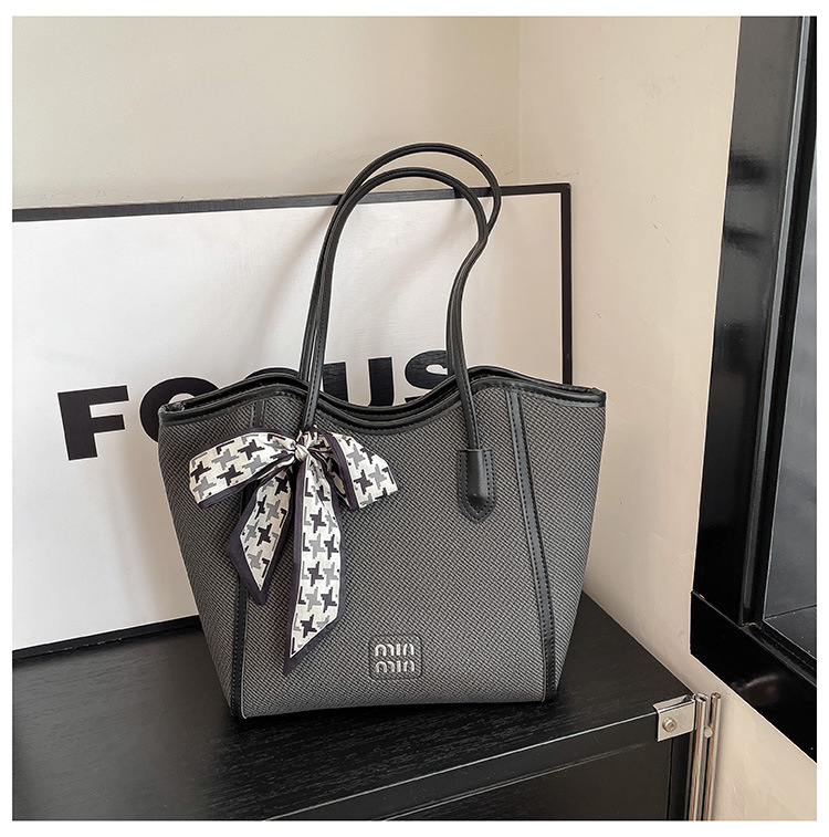 Designer Luxury Bag, Fashionable Multi-functional High-end Retro Commuting Large Capacity Bag, 2025 New Style Women's Bag, Popular Shoulder Bag, 