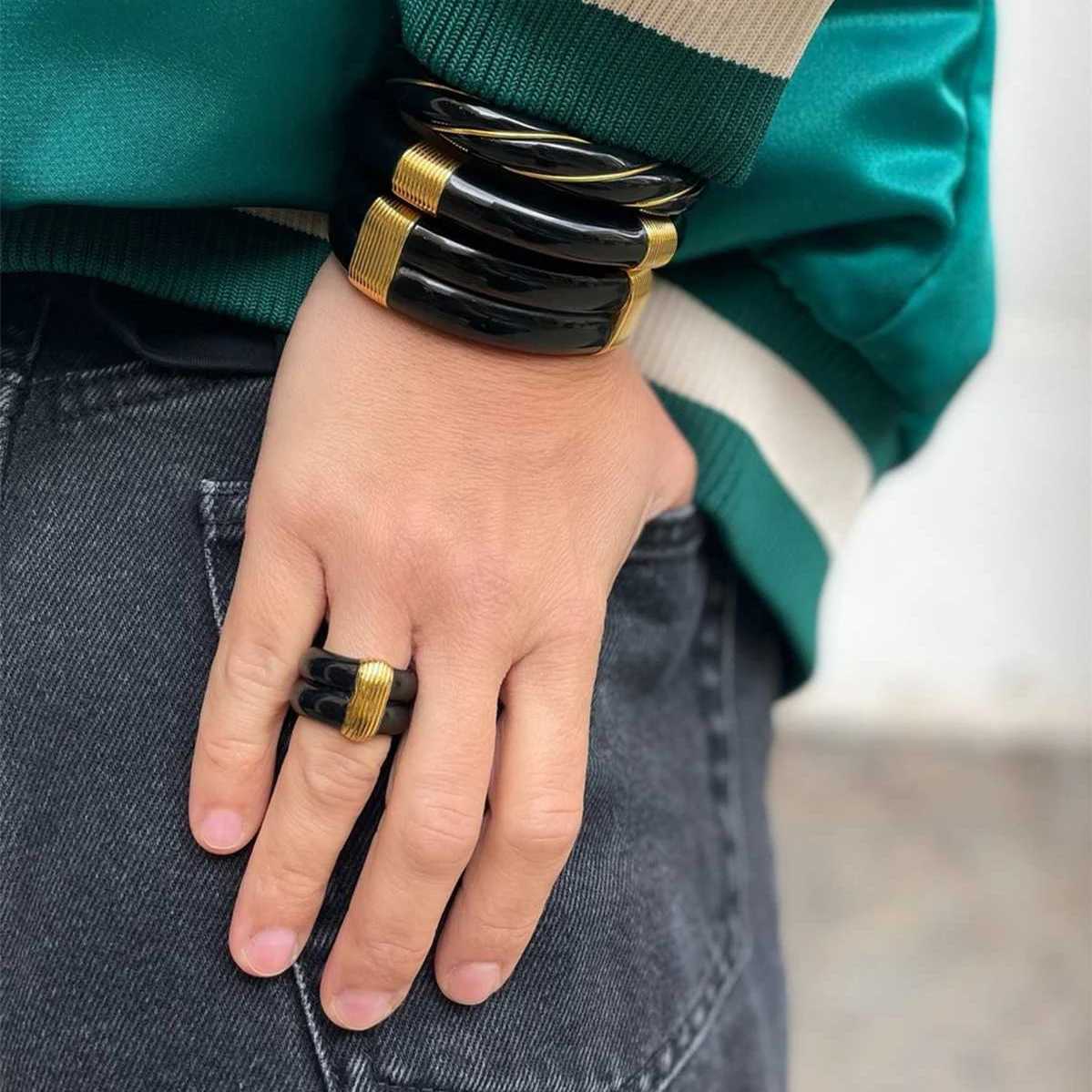 France Retro Black Gold White Wide Ring Women Europe Designer Jewelry Party Trend Y250704