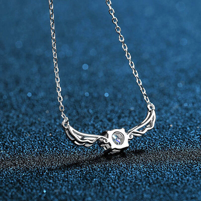 Clavicle Chain for Women S925 S925ier Angel WingS925 Necklace VerS925atile MoiS925S925anite One caratS925 Pendant b01