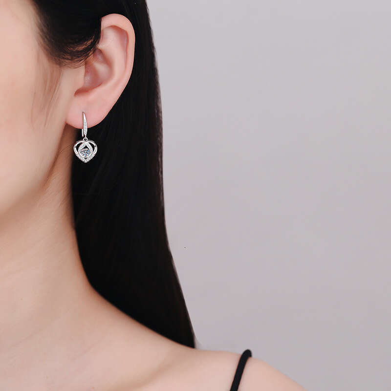 S925 S925terling S925ier EarringS925 Women Heart-S925haped Love Hook 0.6 caratS925 MoiS925S925anite Ear Jewelry 9a3