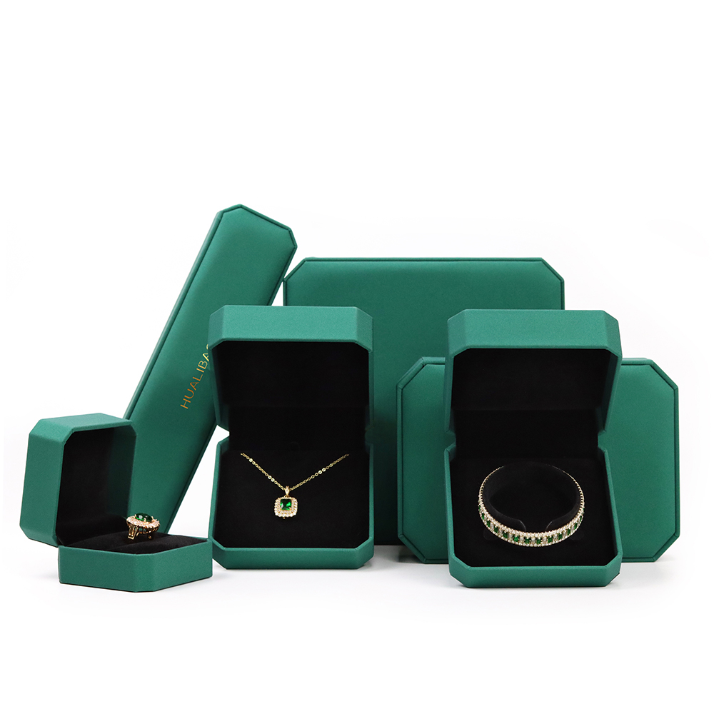 Premium Octagonal Metal Jewelry Case Durable Design with Elegant Brushing Touches and Engraved Tags