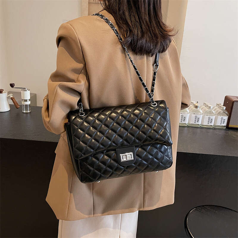 Large Capacity Small Chanel Style Single Shoulder For New Women, Autumn Winter 2025 New Fashion Versatile Chain Crossbody Bag