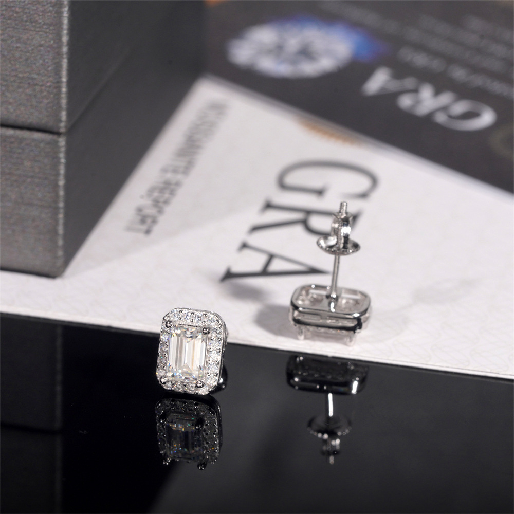 New Arrival Hip Hop Design Iced Out Emerald Cut Moissanite Stud Earrings Men Fine Sterling Silver Earrings Jewelry
