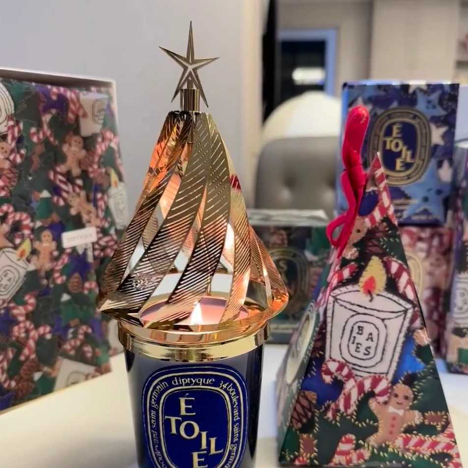 2025 Christmas Tree Candlestick Golden Luxury Carousel Scented Candle Running Horse Lantern Home Decoration Valentines Day Gift W250704