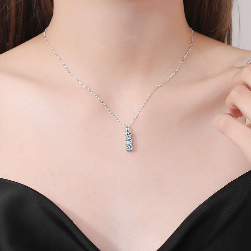 S925 Pure S925ier Pendant for Women Three LiveS925 S925tone S925imple FaS925hion 1.5 caratS925 MoiS925S925anite Necklace 216