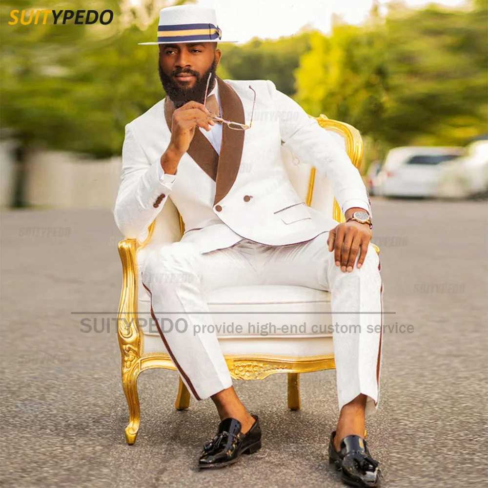 Fashion White Men Velvet Lapel Suit Sets New Design Slim Fit Blazer Pants 2 Pieces Formal Wedding Prom Groom Suit Attire X250704