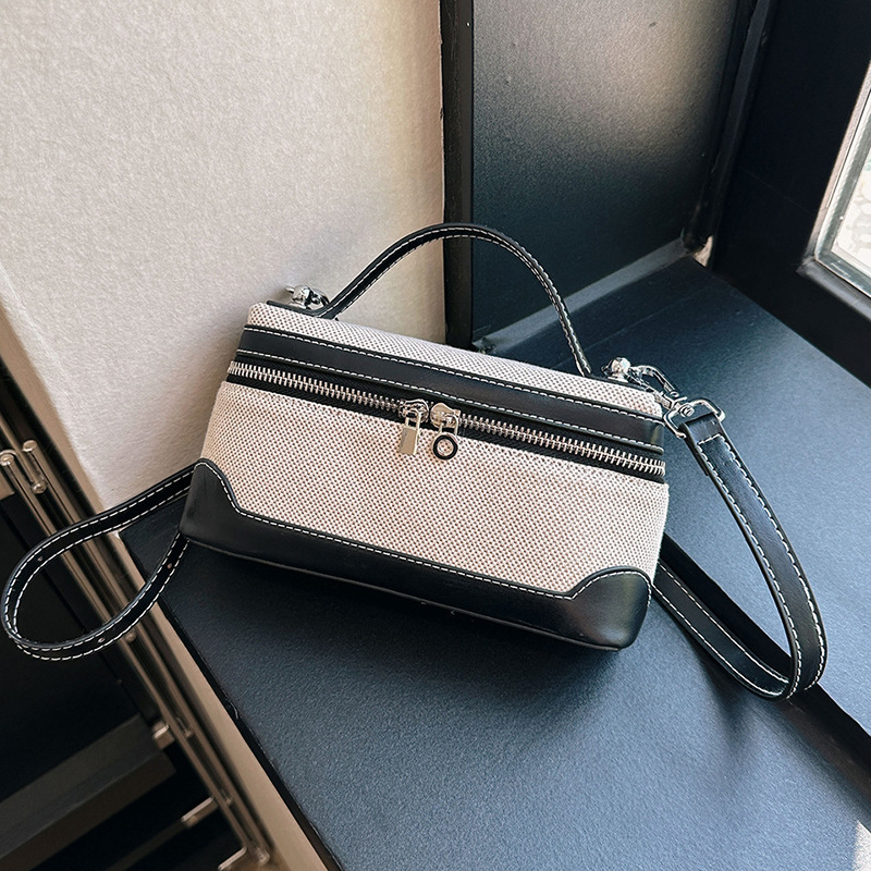 Designer European And American Retro Fashion Handbag Women's Small Square Bag 2025 New Canvas Color Blocked Crossbody Bag Women's Free Shipp