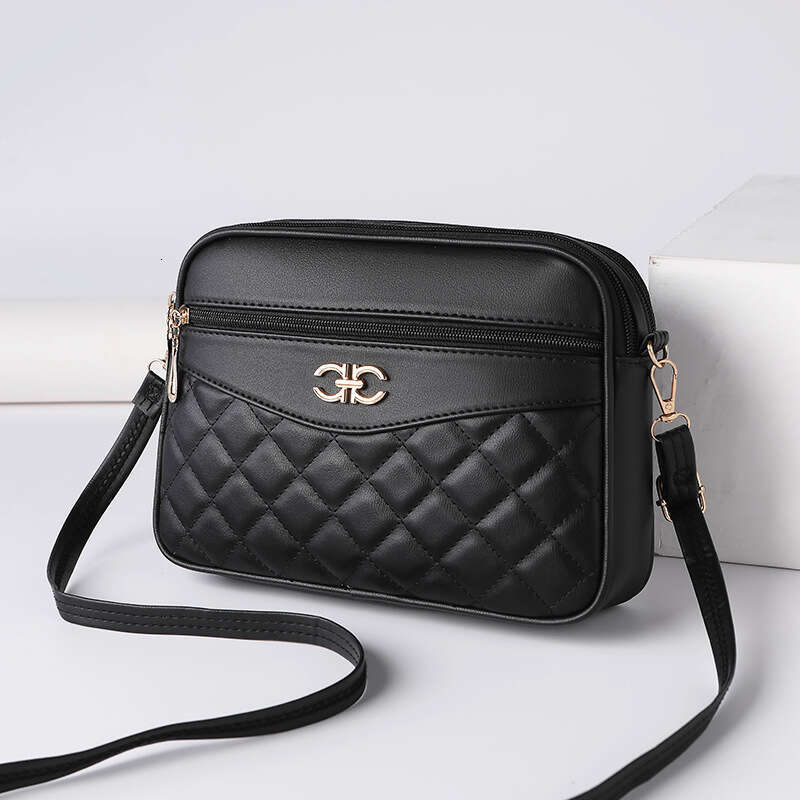 2025 New Large Capacity Middle-aged Women's Fashion PU Quilted Crossbody Shoulder Versatile Camera Small Square Bag