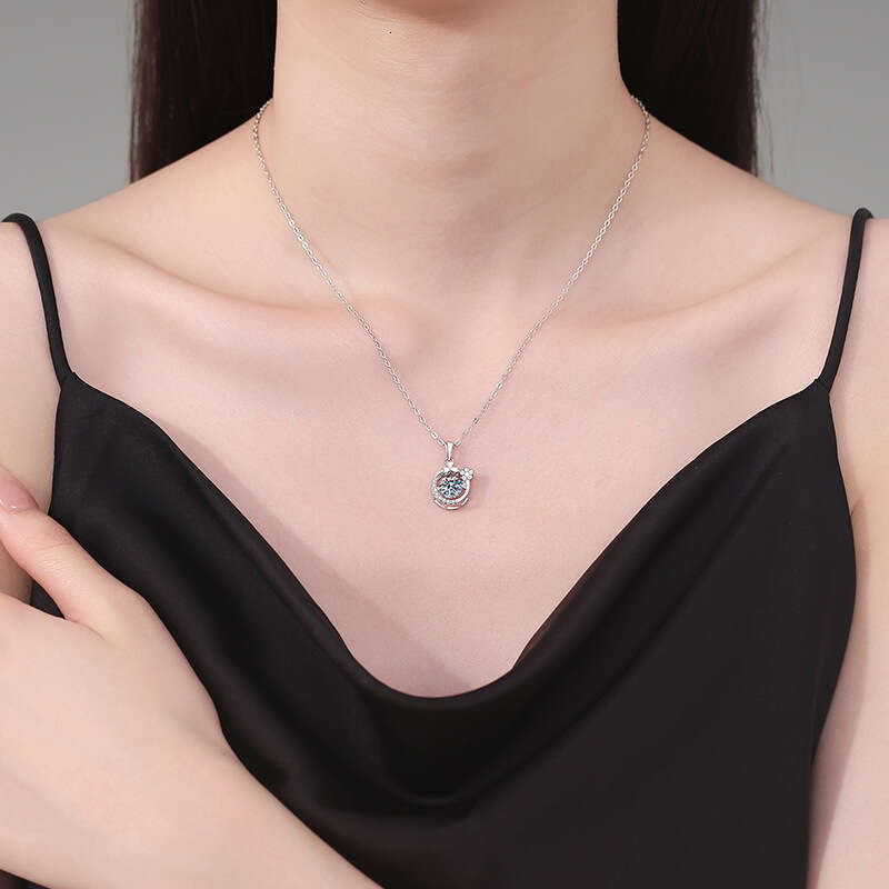 S925 Pure S925ier for Women Flower Dynamic Pendant 1 caratS925 MoiS925S925anite Necklace cc1