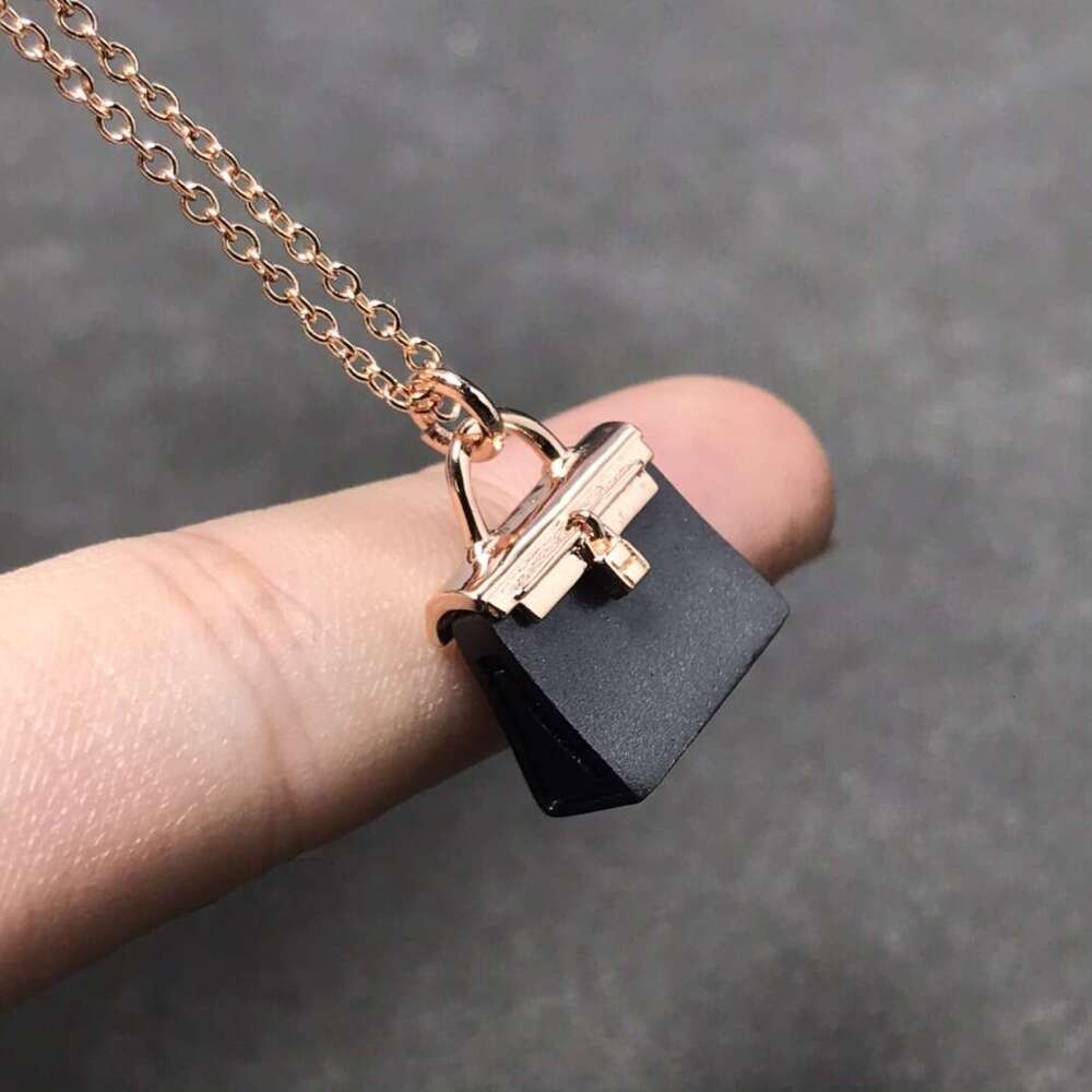 DHcollections New H Pendant Black Bag Necklace High Version V Gold Kelly Handbag Same Style
