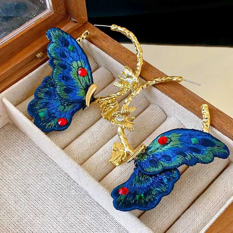 Butterfly Temperament Circular Earrings Design Luxury Jewelry Wholesale Y250704