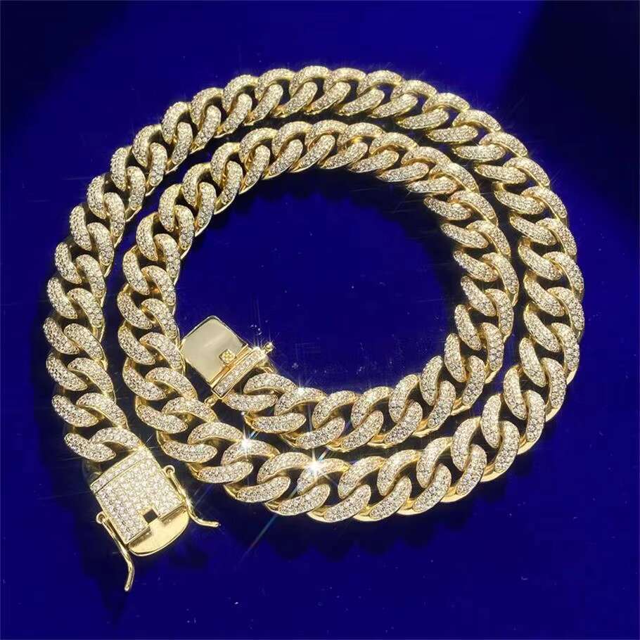 Wholesale Customized Best Quality Hip Hop Plated Iec Out VVS Moissanite Sier Cuban Link Chains Necklace for Men