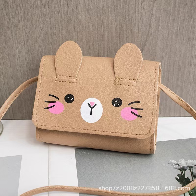Designer 2025 Summer Women's Bag New Fashionable Girl's Small Bag High End Cute Shoulder Bag Crossbody Bag Free Shipping