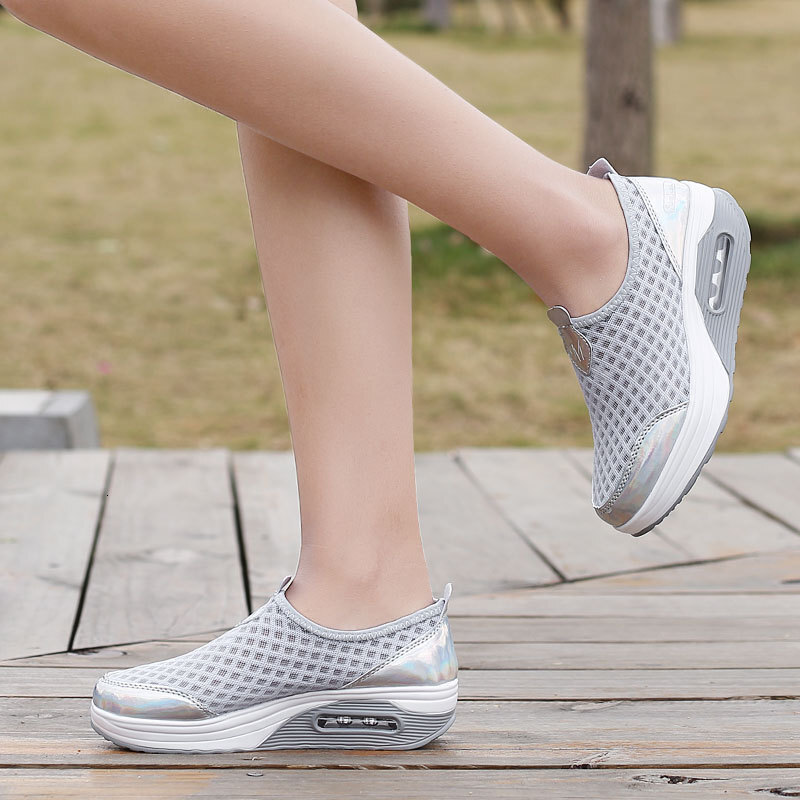 Women's Spring New Fashionable Swinging Shoes Thick soled Comfortable Breathable Casual Shoes Designer Shoes Women's Sports Shoes