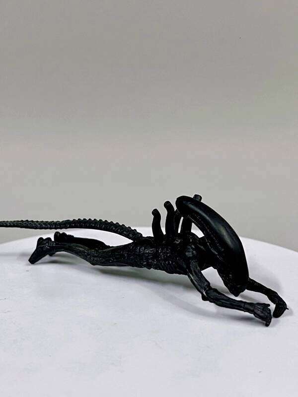 Genuine Alien Monster Trendy Toy Figurine Mini Model