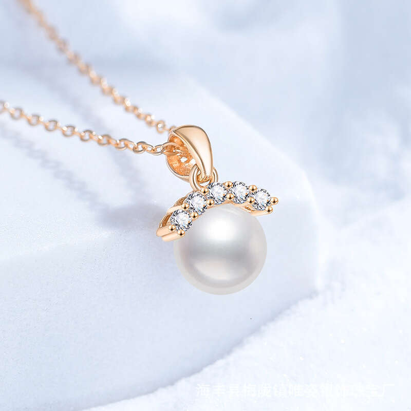 S925 Pure S925ier MoiS925S925anite S925trong Light FreS925hwater Pearl Round EyelaS925h S925tyle Elegant Crown Pendant Necklace for Women 512