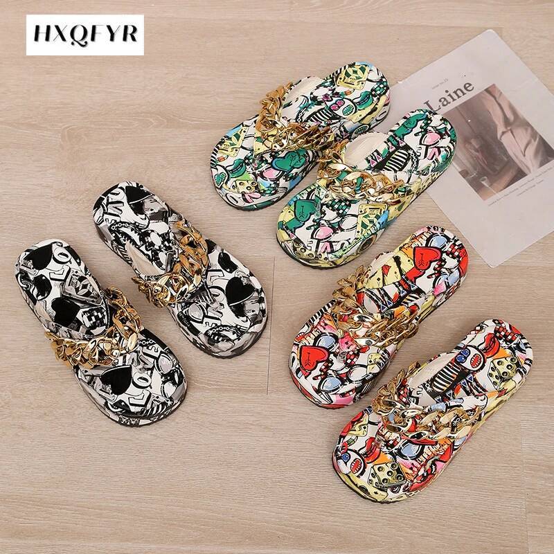 2025 New Summer Women's Latest Fashion Chain Flip flops Sandals and Slippers Designer Women's Shoes Flat Shoes Casual Flat Shoes Slippers