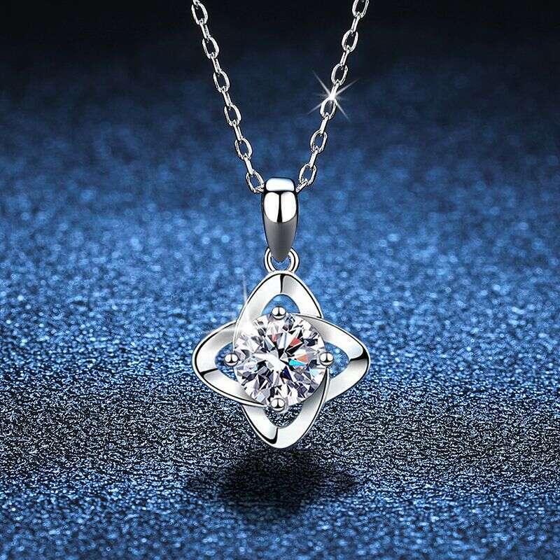 S925 Pure S925ier MoiS925S925anite One caratS925 Pendant ClaS925S925ic Four-Leaf Clover Necklace Qixi Valentine'S925 Day Gift 73f