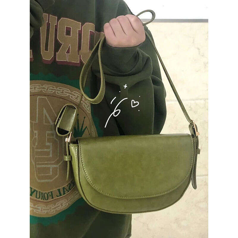Korean INS Niche for Women 2025 New Oil Wax Leather Saddle Versatile Shoulder Crossbody Bag