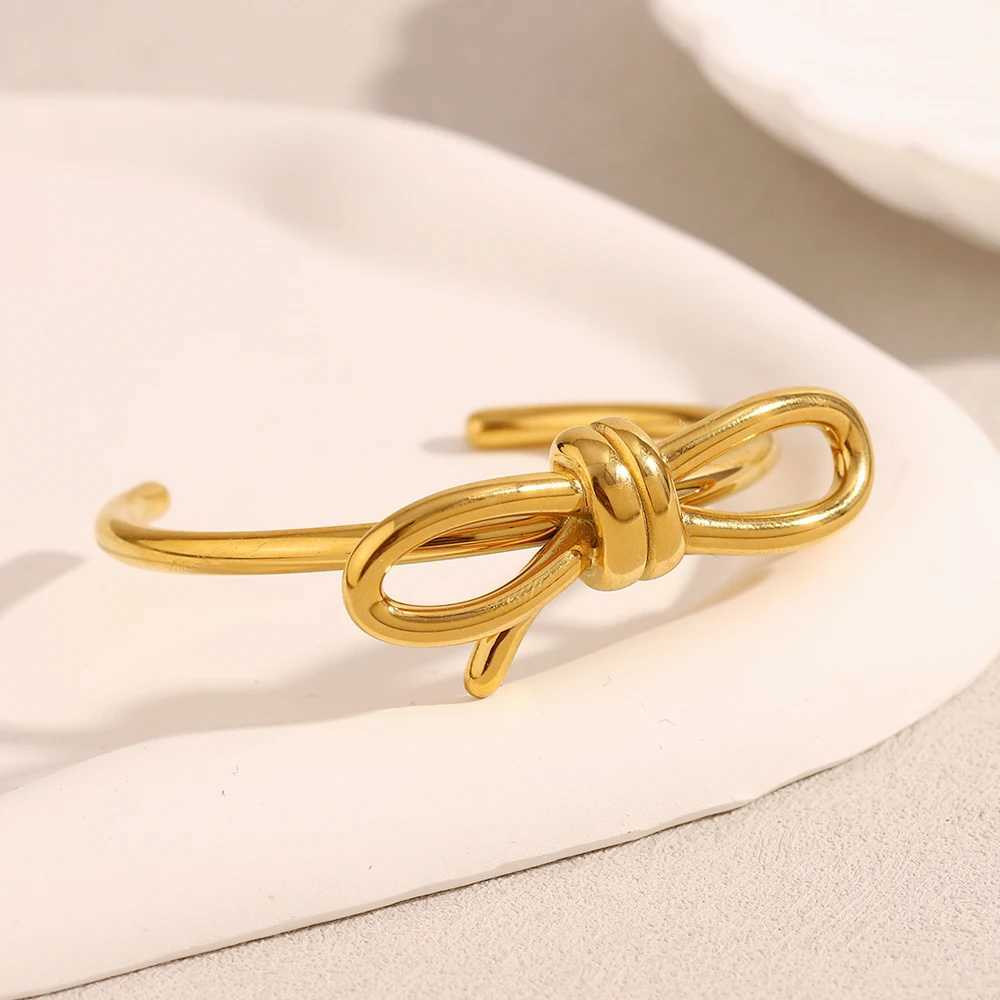 E.B.belle PVD Plated ic Style Bowknot Cuff Bracelet Stainless Steel Smooth Women Girl Fashion Jewelry Accessories Y250704